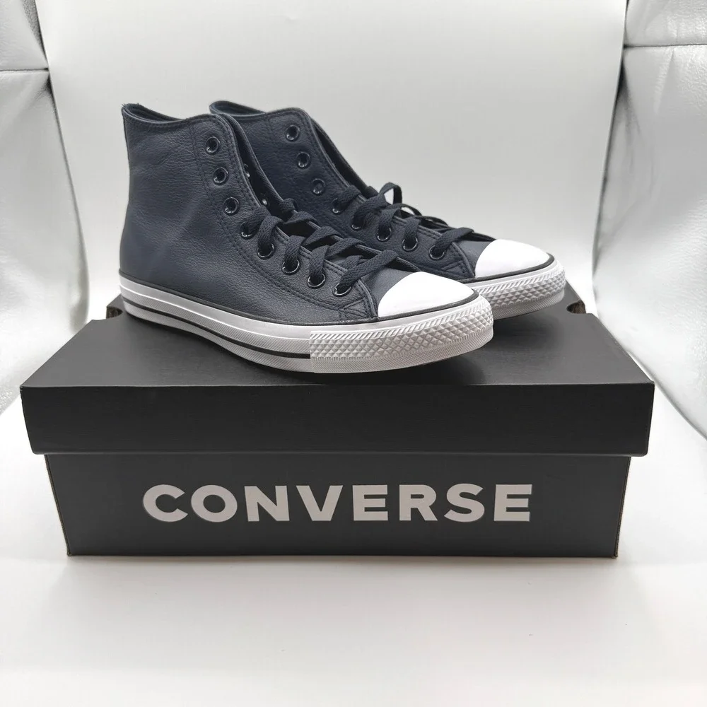 Converse High Top Mens 8 Navy Blue Leather Chuck Taylor All Star Sneakers NIB
